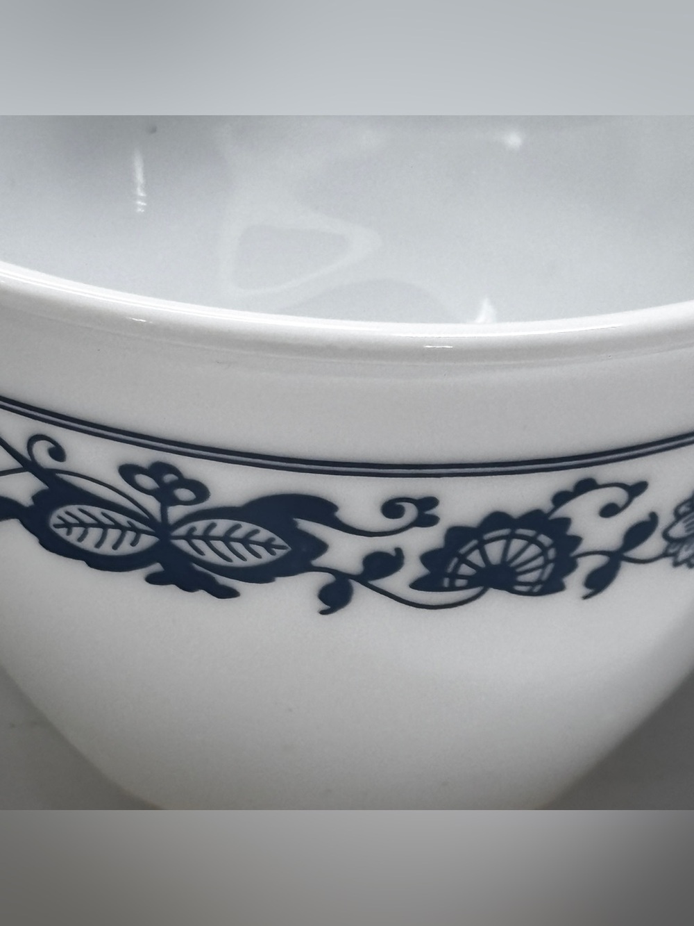 Corelle Corning Old Town Blue Onion Hook Handle Coffee Cups 4 W/ Cream Sugar - Picture 10 of 10